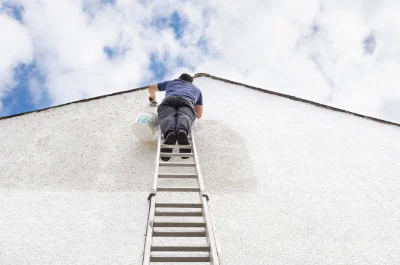 Peinture extérieure à Rochecolombe — façades et ravalement